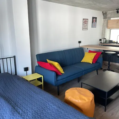 شقة Creative Mode